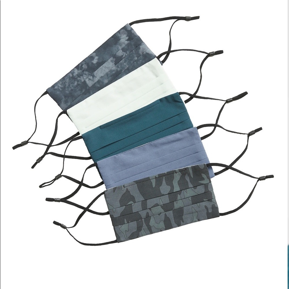 ATHLETA Five pack CAMO face mask with ear adjusters. Assorted colors